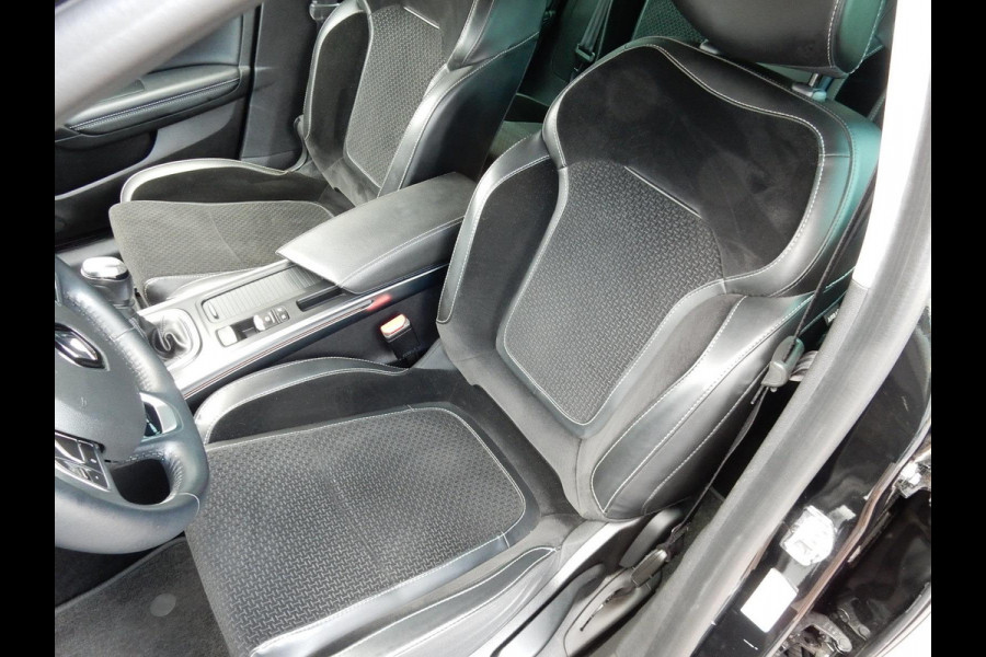 Renault MEGANE Estate 1.2 TCe GT-LINE*LED*NAVI*R-LINK*1/2 LEDER*