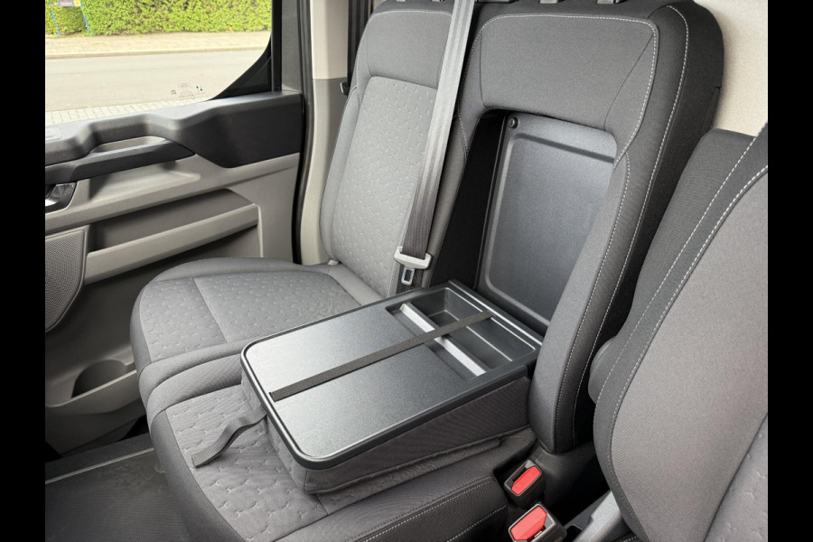Ford Transit Custom 320 2.5 PHEV L2H1 Limited 233pk | Driver Assistance pack Premium | Wegklapbare Trekhaak | Verwarmd Stuurwiel | 17 inch Licht metalen Velgen | B&O Speakers
