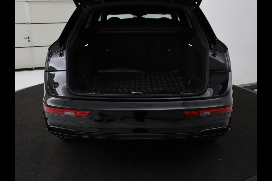 Audi Q5 2.0 TFSI quattro S Line | Stoelverwarming | Carplay | Half leder | Sportstoelen | Full LED | Navigatie | Achterbankverwarming | Park Assist | Virtual Cockpit