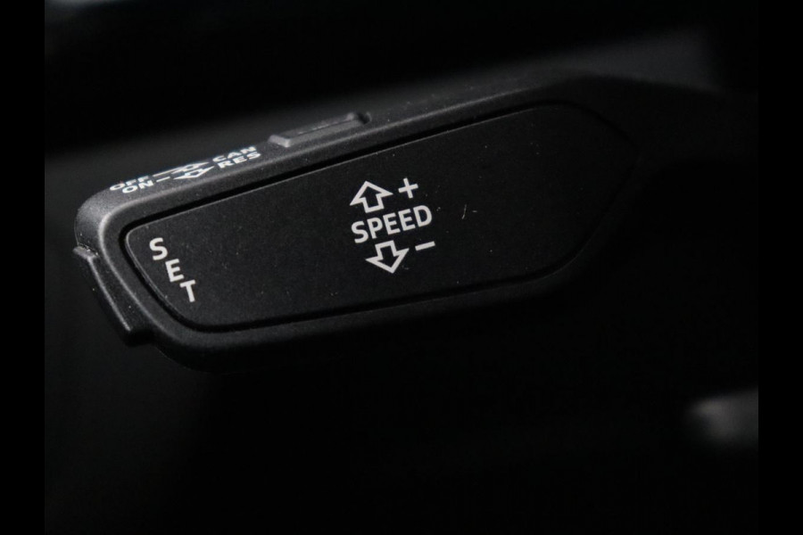 Audi Q5 2.0 TFSI quattro S Line | Stoelverwarming | Carplay | Half leder | Sportstoelen | Full LED | Navigatie | Achterbankverwarming | Park Assist | Virtual Cockpit