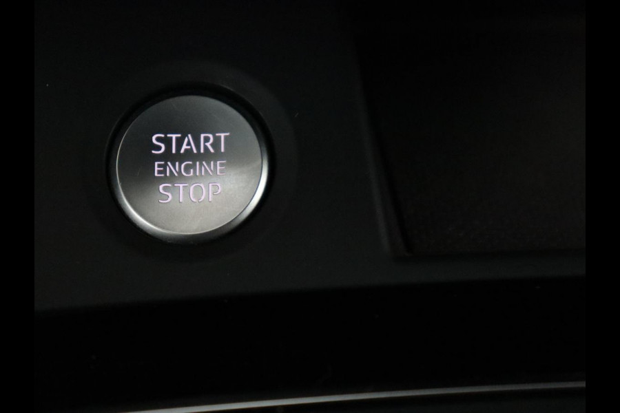 Audi Q5 2.0 TFSI quattro S Line | Stoelverwarming | Carplay | Half leder | Sportstoelen | Full LED | Navigatie | Achterbankverwarming | Park Assist | Virtual Cockpit