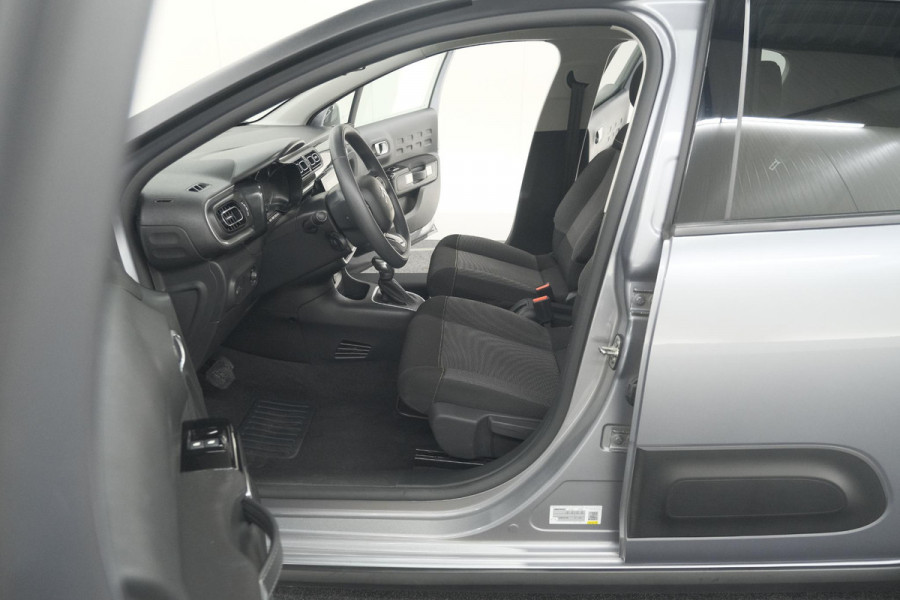 Citroën C3 PureTech 110 EAT6 Max | Parkeersensoren | Apple Carplay | 16 Inch Lichtmetalen Velgen