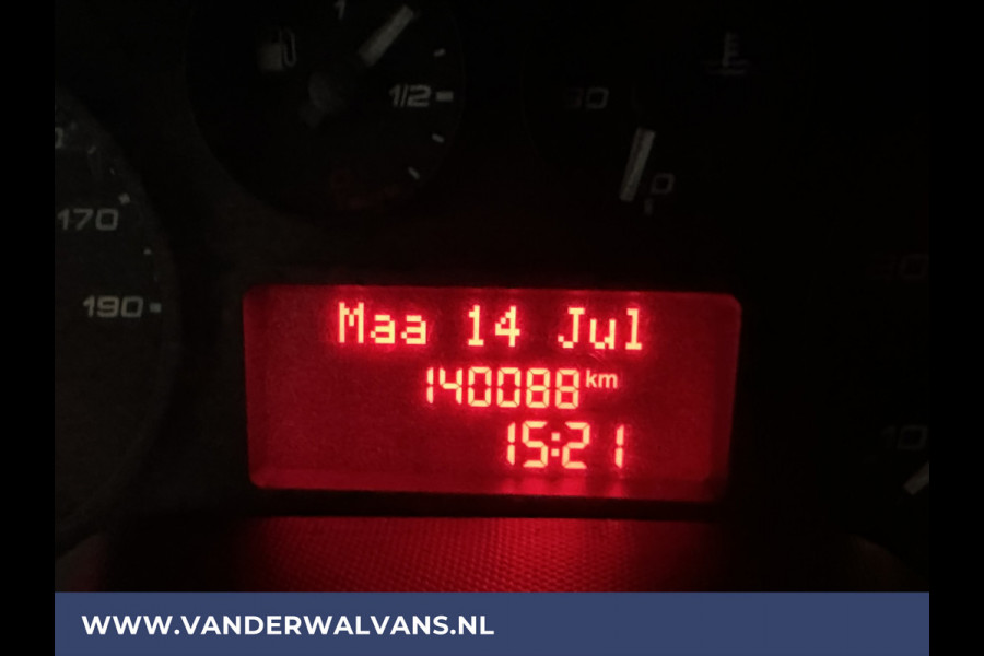 Iveco Daily 35C14V 136pk L2H2 Dubbel Lucht Euro6 Airco | 3500kg trekhaak | Cruisecontrol | Chauffeursstoel Bijrijdersbank