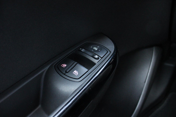 Opel Corsa 1.2 | Trekhaak | Airco | Lichtmetalen Velgen | Goed onderhouden |