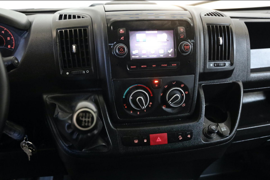 Peugeot Boxer 2.2 BlueHDi 140 PK L4 BAKWAGEN DHOLLANDIA AIRCO/CLIMA LAADKLEP ZIJDEUR NAVI CRUISE LEASE v/a € 142,-p.m. Inruil mog