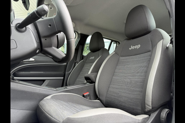 Jeep Avenger Longitude 54 kWh | Navi | Carplay | Stoelverwarming |