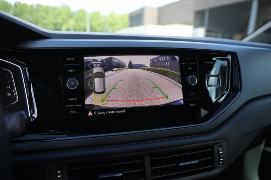 Volkswagen Polo 1.0 TSI DSG 2x R-Line Virtual cockpit PANO IQ Light Adaptive Cruise Control Navi CARPLAY Clima Lease/Inruil MOG
