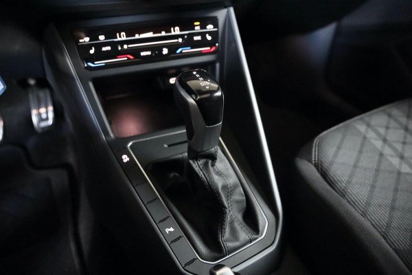 Volkswagen Polo 1.0 TSI DSG 2x R-Line Virtual cockpit PANO IQ Light Adaptive Cruise Control Navi CARPLAY Clima Lease/Inruil MOG