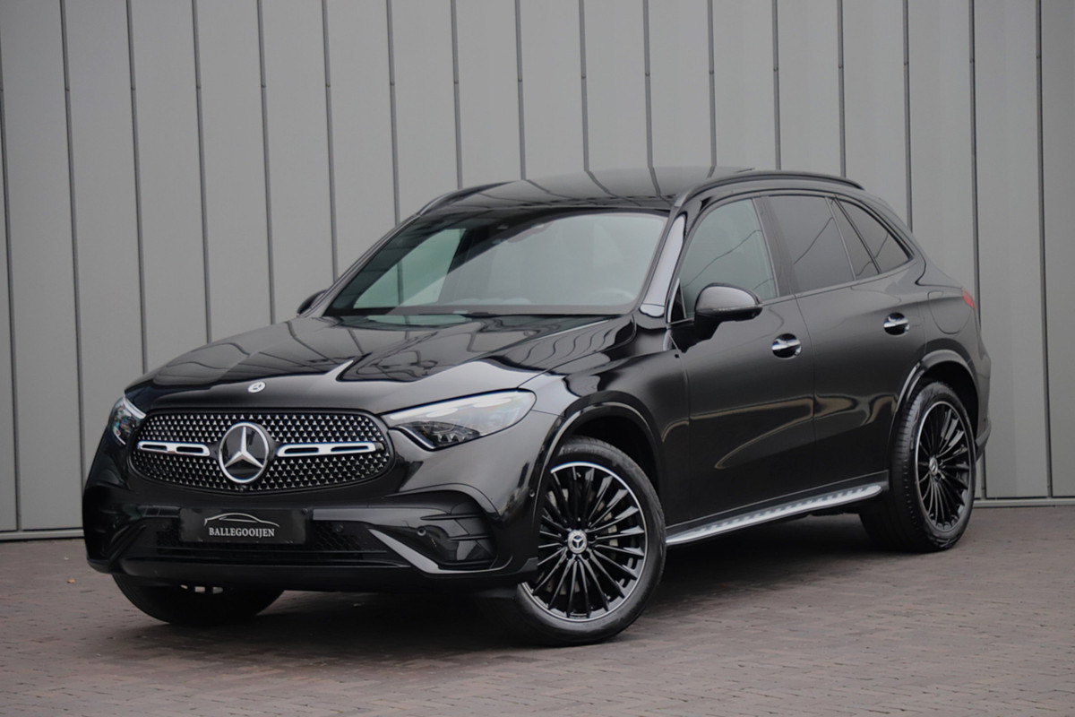 Mercedes-Benz GLC 300e AMG 4-Matic Aut9 | 313PK | Achterasbesturing | Luchtvering | Head-up | Keyles-go | Pano | Burmester | Distronic | Leder | D Mercedes-Benz GLC 300e AMG 4-Matic Aut9 | 313PK | Achterasbesturing | Luchtvering | Head-up | Keyles-go | Pano | Burmester | Distronic | Leder | D