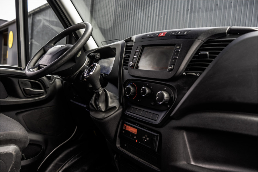 Iveco Daily 50C18 | Glasresteel | Automaat | 180 PK | Camera | Navigatie | Cruise | Airco | Tachograaf | Euro 6