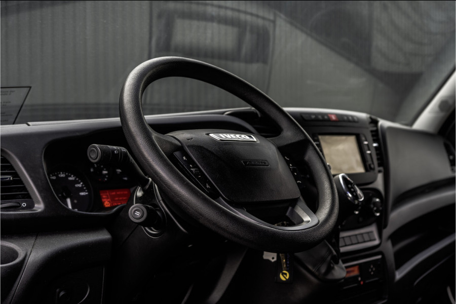 Iveco Daily 50C18 | Glasresteel | Automaat | 180 PK | Camera | Navigatie | Cruise | Airco | Tachograaf | Euro 6