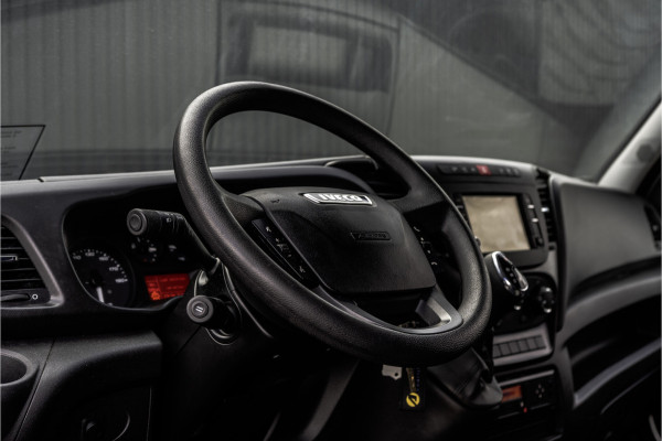 Iveco Daily 50C18 | Glasresteel | Automaat | 180 PK | Camera | Navigatie | Cruise | Airco | Tachograaf | Euro 6