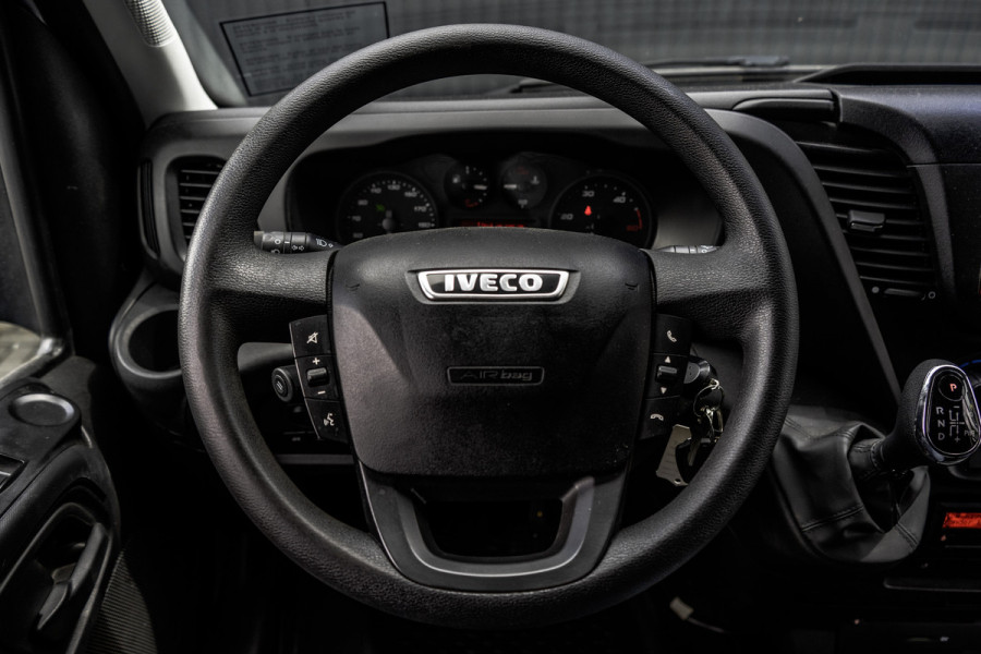 Iveco Daily 50C18 | Glasresteel | Automaat | 180 PK | Camera | Navigatie | Cruise | Airco | Tachograaf | Euro 6