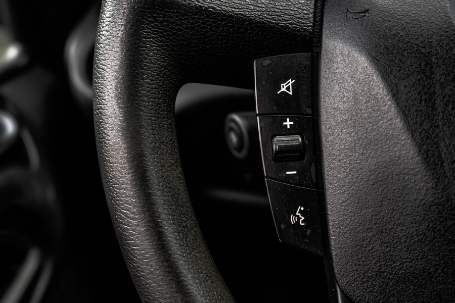 Iveco Daily 50C18 | Glasresteel | Automaat | 180 PK | Camera | Navigatie | Cruise | Airco | Tachograaf | Euro 6