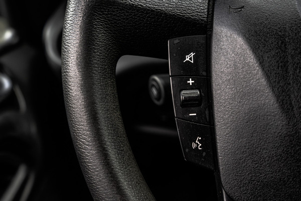 Iveco Daily 50C18 | Glasresteel | Automaat | 180 PK | Camera | Navigatie | Cruise | Airco | Tachograaf | Euro 6