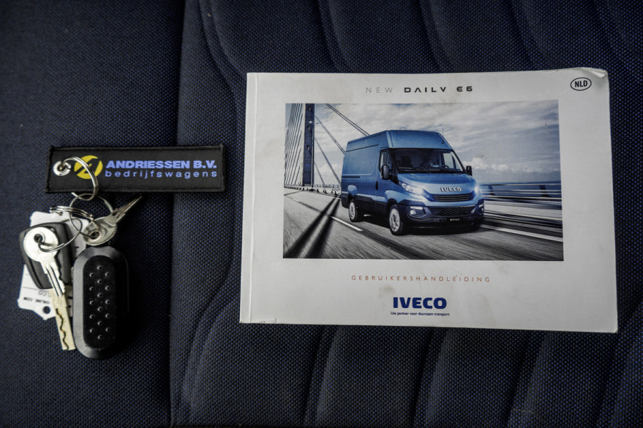 Iveco Daily 50C18 | Glasresteel | Automaat | 180 PK | Camera | Navigatie | Cruise | Airco | Tachograaf | Euro 6
