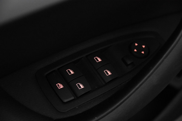 BMW X1 sDrive18i *1ste Eigenaar*Leder*Navigatie*Trekhaak*