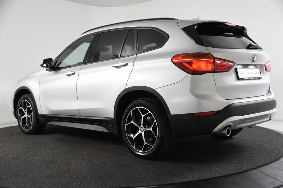 BMW X1 sDrive18i *1ste Eigenaar*Leder*Navigatie*Trekhaak*