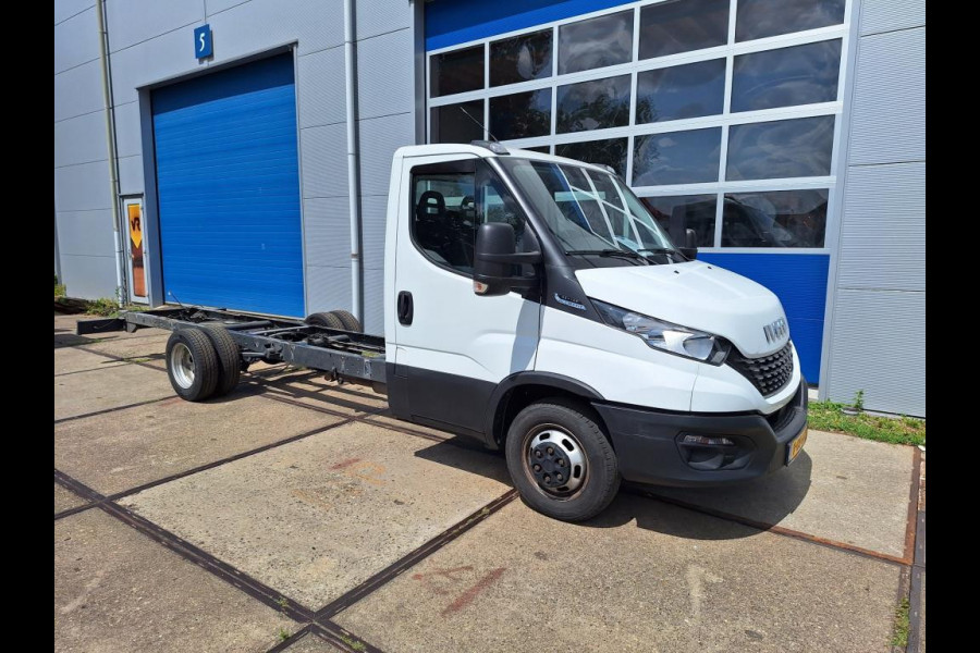 Iveco Daily 35C14H Chassis Cabine - Automaat - Luchtvering