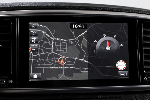 Kia Sportage 1.6 T-GDI 177 PK GT-Line - automaat | S/K-Panodak | Cruise | PDC | Camera | NAV+App. Connect | ECC | LM 19" |