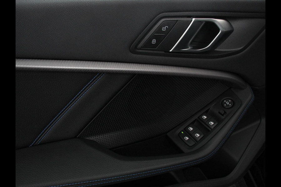 BMW 1-serie 118i M-Sport Climate Control Adeptive cruise control Stoelverwarming LED Parkeersensoren Apple carplay / Andriod auto