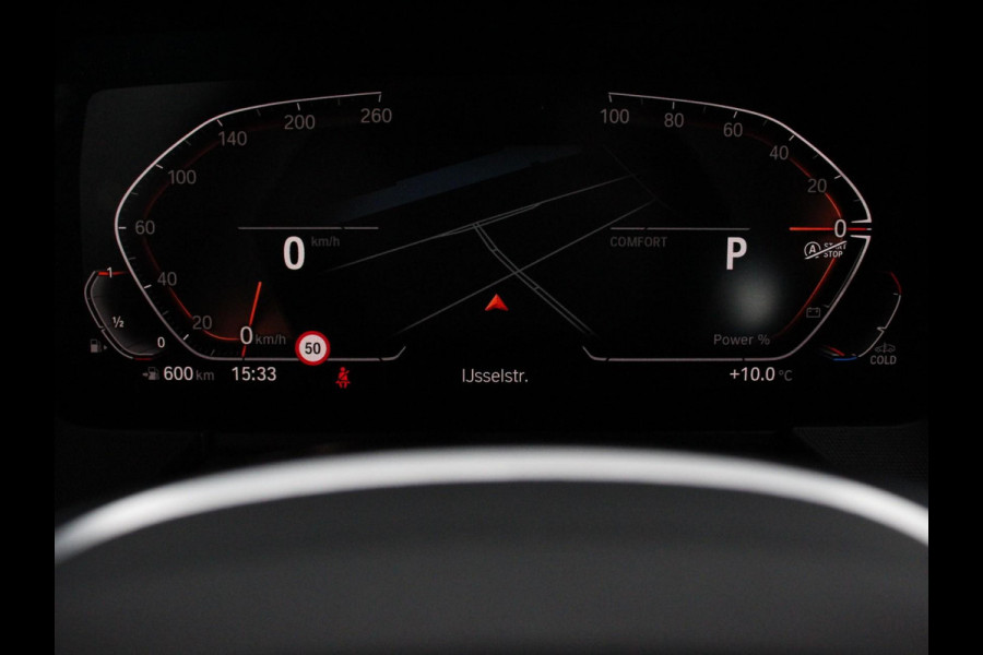 BMW 1-serie 118i M-Sport Climate Control Adeptive cruise control Stoelverwarming LED Parkeersensoren Apple carplay / Andriod auto