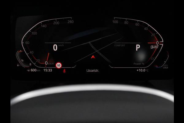 BMW 1-serie 118i M-Sport Climate Control Adeptive cruise control Stoelverwarming LED Parkeersensoren Apple carplay / Andriod auto
