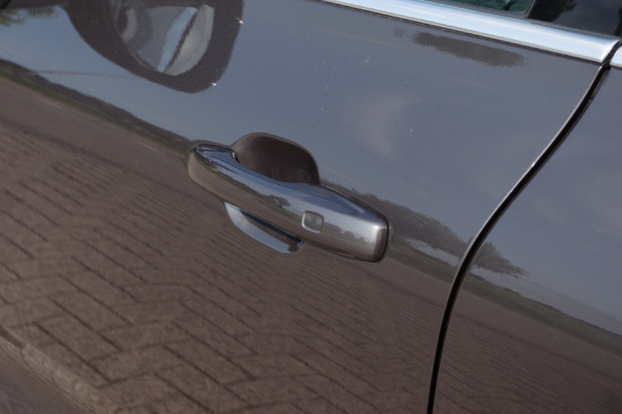 Volvo XC60 2.0 T6 Plug-in Hybrid AWD 350 PK Inscription Expression, Leder, Panoramadak, Camera,
