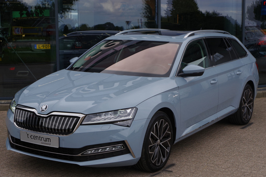 Škoda Superb Combi 1.4 TSI iV Laurin & Klement 218 PK PHEV, Leder, Panoramadak, Trekhaak, DCC,