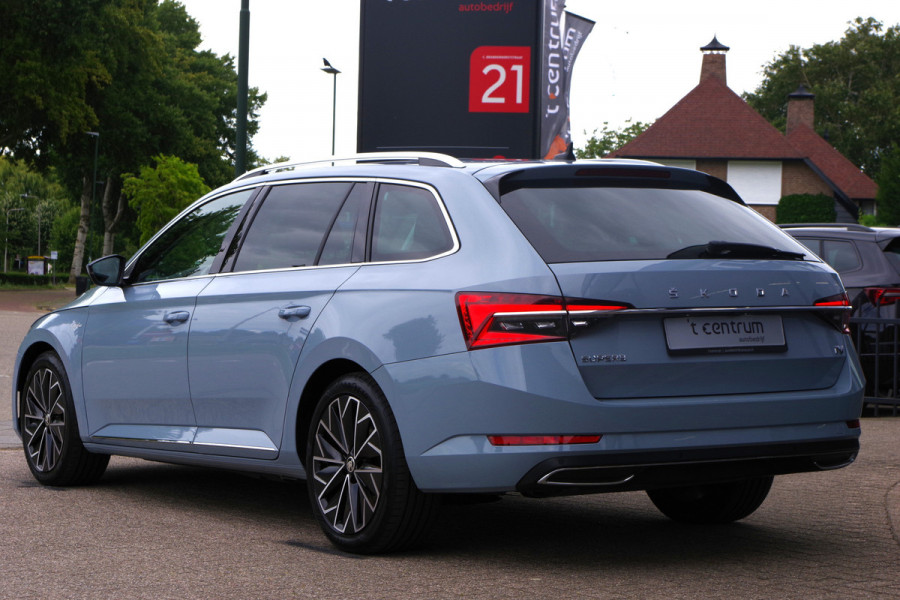 Škoda Superb Combi 1.4 TSI iV Laurin & Klement 218 PK PHEV, Leder, Panoramadak, Trekhaak, DCC,