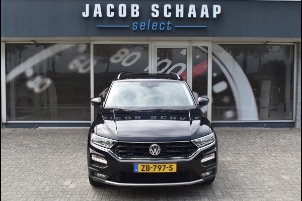Volkswagen T-Roc 1.5 TSI Style Automaat / Navigatie / Adap. Cruise / Trekhaak / Camera / PDC v+a / 17" LM