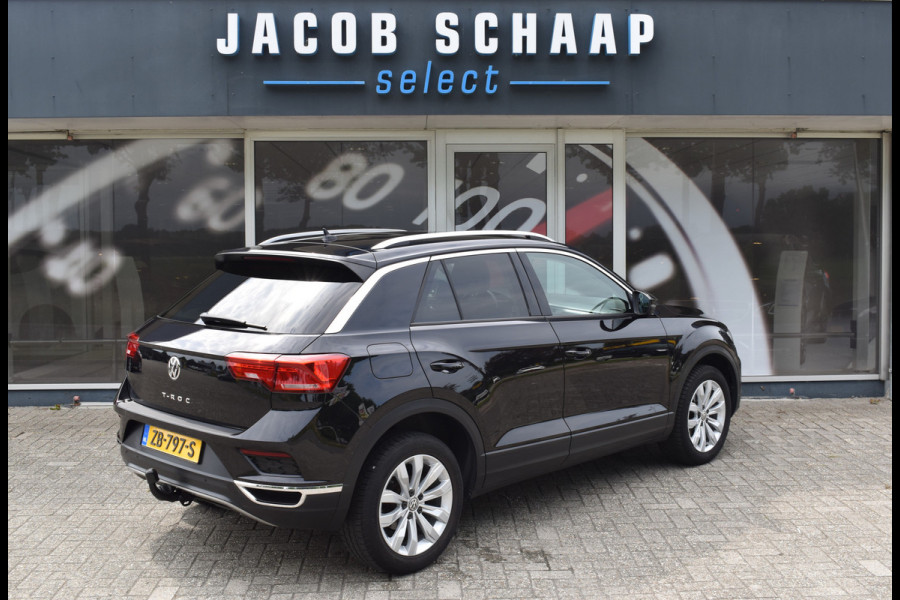 Volkswagen T-Roc 1.5 TSI Style Automaat / Navigatie / Adap. Cruise / Trekhaak / Camera / PDC v+a / 17" LM