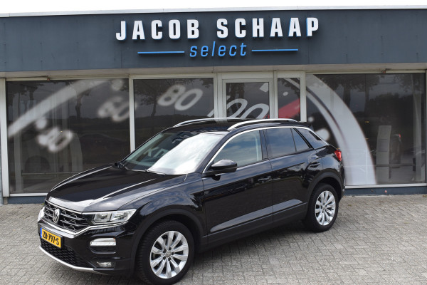 Volkswagen T-Roc 1.5 TSI Style Automaat / Navigatie / Adap. Cruise / Trekhaak / Camera / PDC v+a / 17" LM