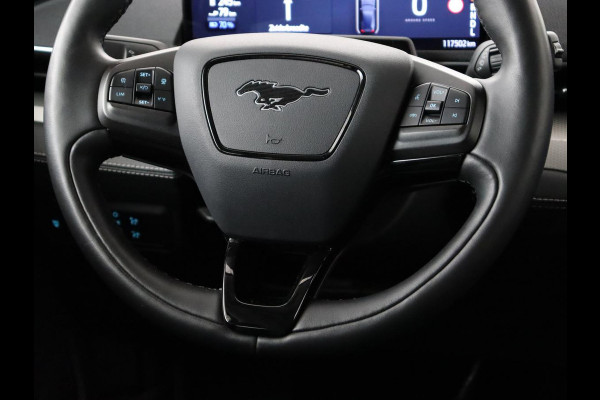Ford Mustang Mach-E RWD 75 kWh | Leder | Stoelverwarming | Adaptive cruise | 360 camera | Adaptive cruise | B&O Sound | Stuurverwarming