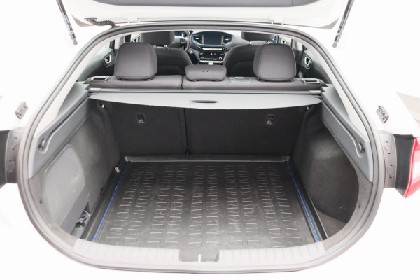 Hyundai IONIQ 1.6 GDi i-Motion Navigatie Adaptieve/Cruise Apple/Carplay