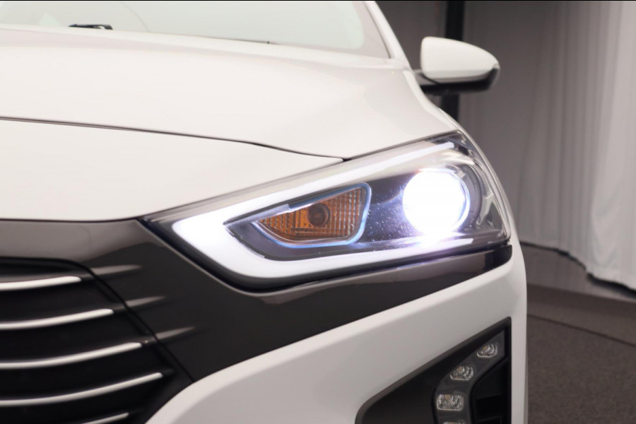 Hyundai IONIQ 1.6 GDi i-Motion Navigatie Adaptieve/Cruise Apple/Carplay