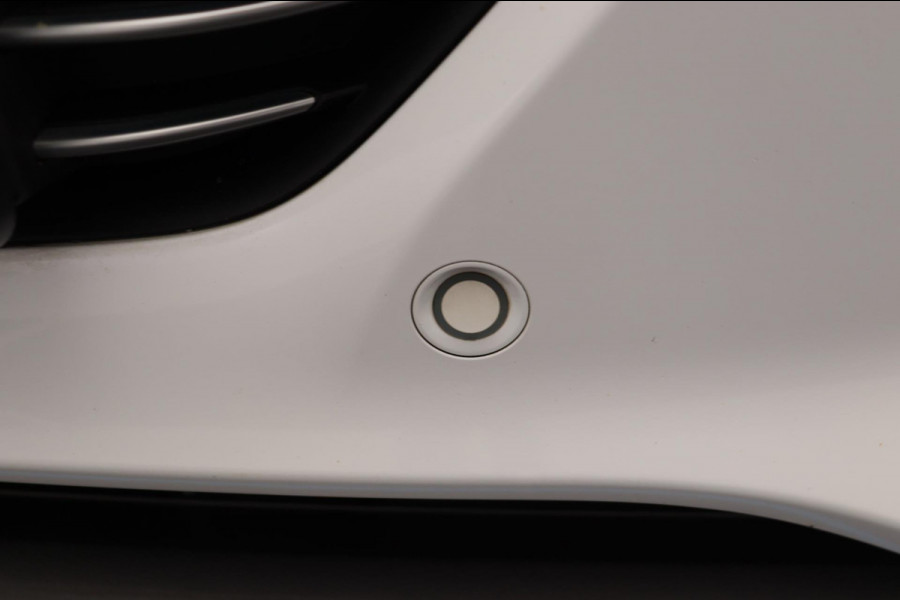 Hyundai IONIQ 1.6 GDi i-Motion Navigatie Adaptieve/Cruise Apple/Carplay