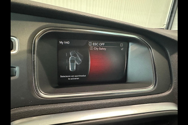 Volvo V40 D2 R-Design Stoelverwarming Navigatie 120pk