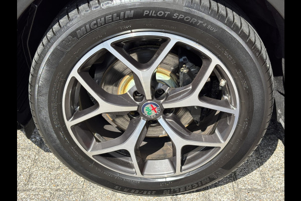 Alfa Romeo Stelvio 2.0 T AWD Sprint | Stoel/stuurwielverwarming | Harman Kardon