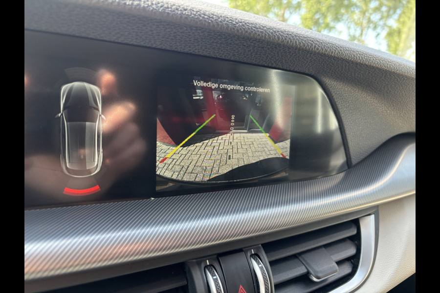 Alfa Romeo Stelvio 2.0 T AWD Sprint | Stoel/stuurwielverwarming | Harman Kardon