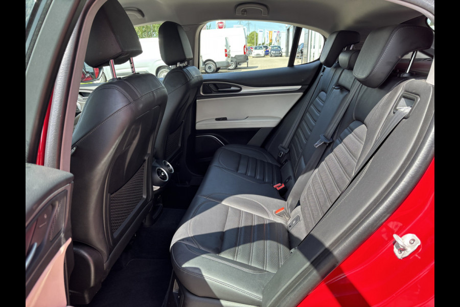 Alfa Romeo Stelvio 2.0 T AWD Sprint | Stoel/stuurwielverwarming | Harman Kardon
