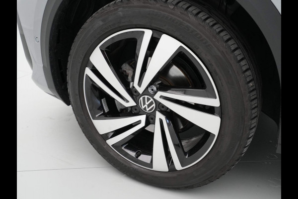 Volkswagen T-Roc 1.5 TSI 150pk DSG R-Line Navi via App Pdc Clima Led 83