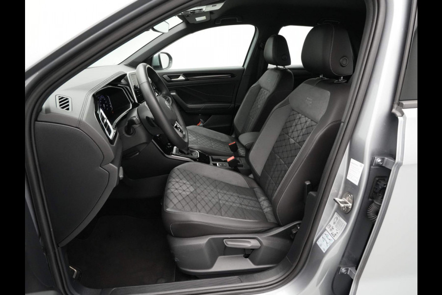 Volkswagen T-Roc 1.5 TSI 150pk DSG R-Line Navi via App Pdc Clima Led 83