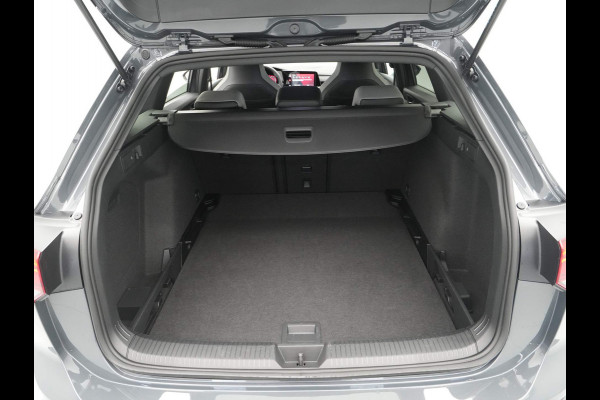 Volkswagen GOLF Variant 1.5 eTSI 130pk DSG R-Line Navigatie Pdc Clima Acc 100