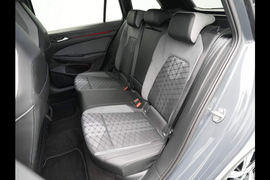 Volkswagen GOLF Variant 1.5 eTSI 130pk DSG R-Line Navigatie Pdc Clima Acc 100