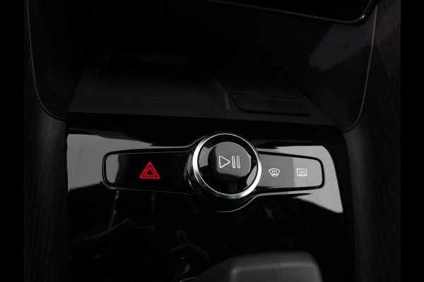 Polestar 2 Long Range Single Motor 78 kWh Climate control Cruise control Panoramadak Parkeersensoren + Camera Voorstoelen verwarmd Apple Carplay/ Android Auto
