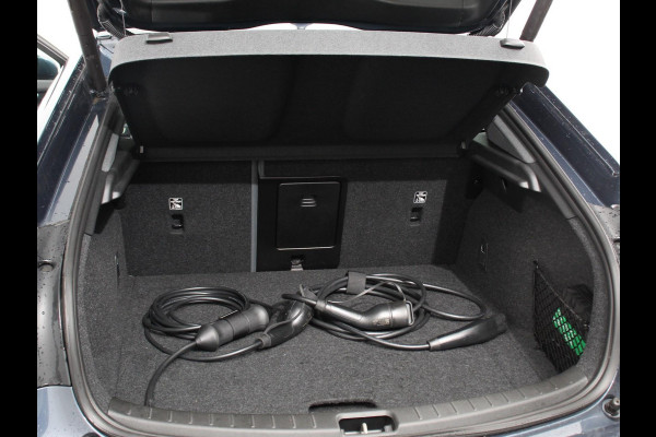 Polestar 2 Long Range Single Motor 78 kWh Climate control Cruise control Panoramadak Parkeersensoren + Camera Voorstoelen verwarmd Apple Carplay/ Android Auto