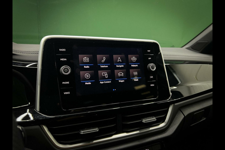 Volkswagen T-Roc 1.5 TSI R-Line Camera | IQ Drive | Massage