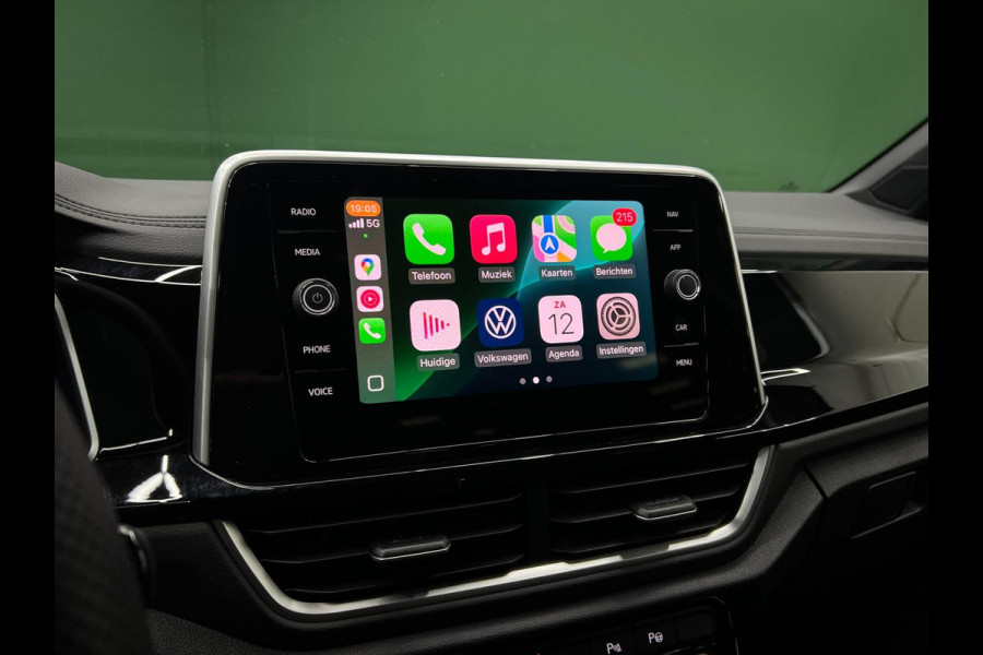 Volkswagen T-Roc 1.5 TSI R-Line Camera | IQ Drive | Massage