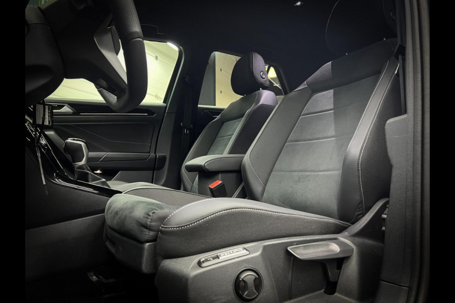 Volkswagen T-Roc 1.5 TSI R-Line Camera | IQ Drive | Massage